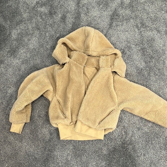 Alo Yoga Fuzzy Jacket